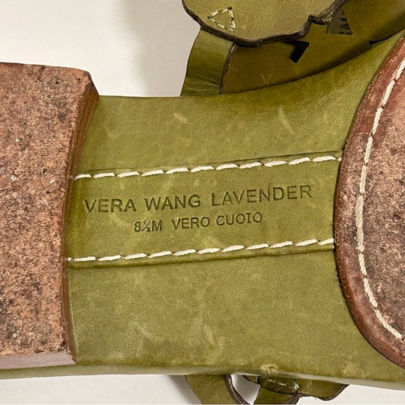 Vera Wang Green Leather Cutout Sandals Size 8.5M Elegant Designer Flats - Picture 8 of 8
